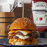 BURGER & STEAK BULL BULL - 料理写真:N.Y.BURGER ダブル・ダブル