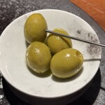 306225872 - オリーブのピクルス