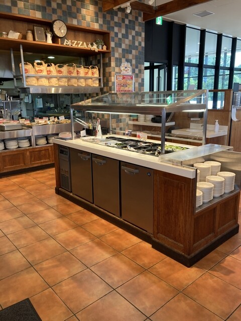 Shakeys Yomiuri Rando Ten photo 4