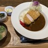 定食の店 にこまつ