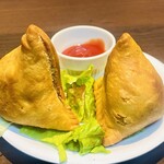 아피 다이닝 - 사모사 2개