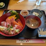 鮮魚料理　伊勢屋 - 