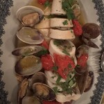 イル・ボッカローネ - やりいかの中にエビ(魚介)のすり身が入っているアクアパッツァ風のお料理