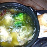 刈谷 肉割烹 門 - 牡蠣のアヒージョ