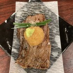 だし家焼肉ゑびす本廛 - 名前忘れた　大根かつらむきと大根おろしを巻いて食べる