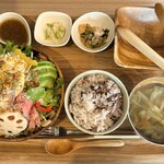 Dining Noisy - カスタムサラダボウルランチ…税込1200円