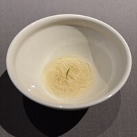 茶禅華 - 雲南の樹齢100年のお茶とお出汁の素麺