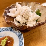 穴子料理と地酒 浅草 川井 - 穴子の湯引き 梅肉ソース
