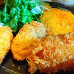 浜焼太郎 - 料理写真:ミックスフライ定食(￥910)