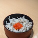 ニューすしセンター - つき出し