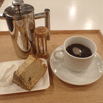 トーコーキッチン - 紅茶シフォンケーキ　ホットコーヒー
