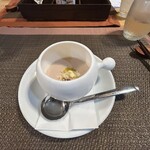 厨屋蝸廬 - 桃の冷たいスープ(含ﾖｰｸﾞﾙﾄ､ﾄｯﾋﾟﾝｸﾞに桃のジュレ)