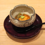 鮨 さかい - 馬糞海胆 (北海道羅臼)、じゅんさい (青森)