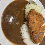 とんかつ檍のカレー屋 いっぺこっぺ 市ヶ谷店 - 主力商品のロースカツカレー。