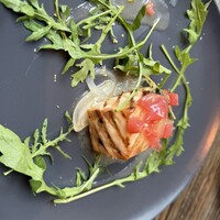 grigio la tavola - 