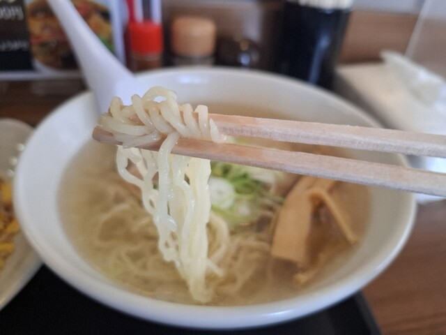 めん処 剛味家（メンドコロ タケミヤ） - 武佐（ラーメン）の写真