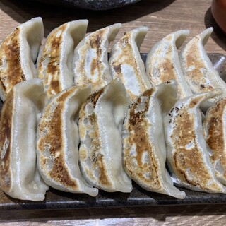 肉汁餃子のダンダダン_0