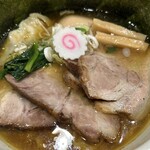 手打ち 蓮 - 銘柄豚の高級豚肉「岩中豚」&「林SPF」の炙られた絶品チャーシュー。ボリュームも凄い。