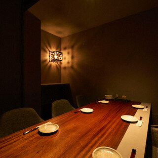 各種宴会や接待などに。プライベートな完全個室・半個室をご用意