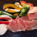 ダイニングバー KEi2 - 生ハムサラダ☆