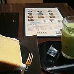 さくらの夢見屋 - 本日のパスタか、おうどんに
飲み物とケーキがついて1300円。
デザートのケーキ、
めちゃめちゃデカイです。
メニューと比べて見てください(*^^*)