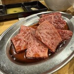 焼肉酒場 スミヨシベース - サシもしっかり