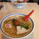 赤湯からみそラーメン 龍上海 - 