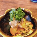 にほんしゅ酒場 むく - びわと帆立貝柱の青麻醤和え