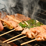 播鳥 - 料理写真:備長炭で1本1本心を込めて焼いてます。