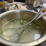 사랑방 칼국수 - 鶏出汁スープ