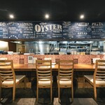 牡蠣と魚介のワイン酒場 FISHMANS SAPPORO - カウンター