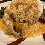 CINTA JAWA CAFE - チキンカレー側から接写！