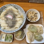 手打ちうどん 上を向いて - 