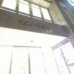 個室 肉寿司と牛タンしゃぶしゃぶ 金肉 - 建物