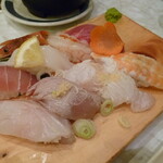 贅食家 千壽 - 握り八貫