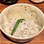 薪鳥新神戸 - おまかせコース（¥16,000）
      　└土鍋鶏そぼろご飯 （ニラ）