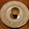 KOKE - スープ(豚骨と昆布出汁、月桃油)