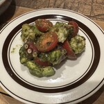 ルリイロ - タコとアボカドサラダ