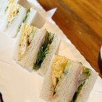 珈瑠で - ミックスサンドだっけ？