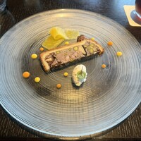 DINING & BAR TABLE 9 TOKYO - 