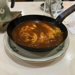 カフェ・レスト・シャトー - フライパンで出されるということに驚き！