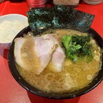 ラーメン 厚木家 - チャーシューメン + 半ライス