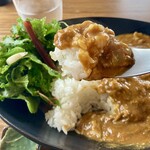 陶芸cafe ねことらまえ - カレーも人により好みが…でもワシは大好き！