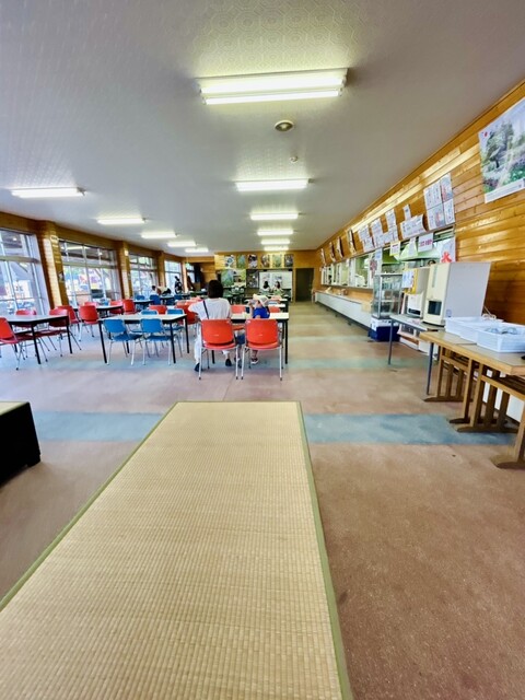 あやめ食堂 - あやめ公園（食堂）の写真