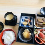 近代割烹真野 - 松花堂弁当