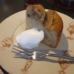 浅煎りコーヒーと自然派ワイン Typica - 