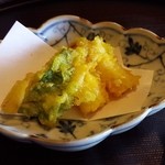 旅館 くらしき - 9月菊月の献立ーお昼ご膳（お合肴）海老黄金揚げ