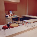 千住 しげ - 手元も楽しめるカウンター