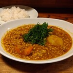 Hot Spice Shop Hood Dog - ナット挽き肉ベジタブル