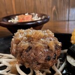 ハンバーグのヒルデン - オニオンソース